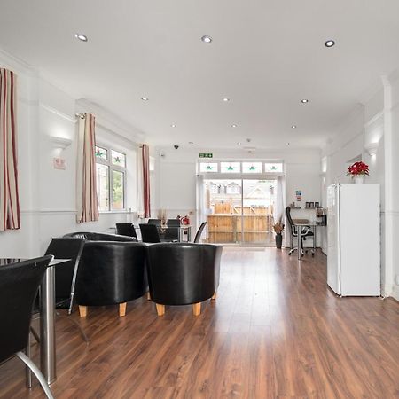 Flexistay Norbury Aparthotel ロンドン エクステリア 写真