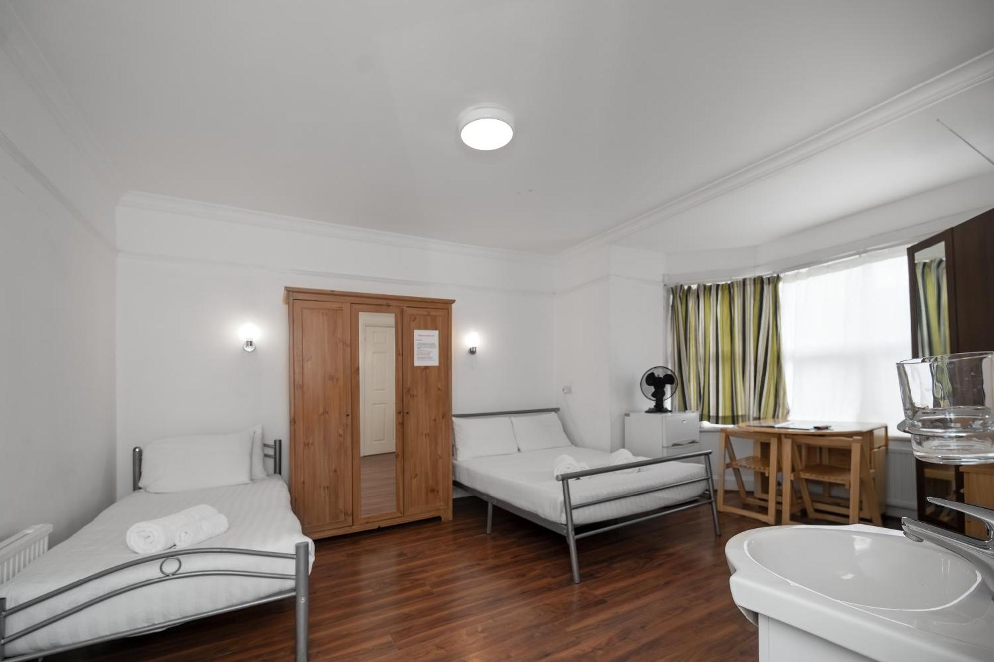 Flexistay Norbury Aparthotel ロンドン エクステリア 写真