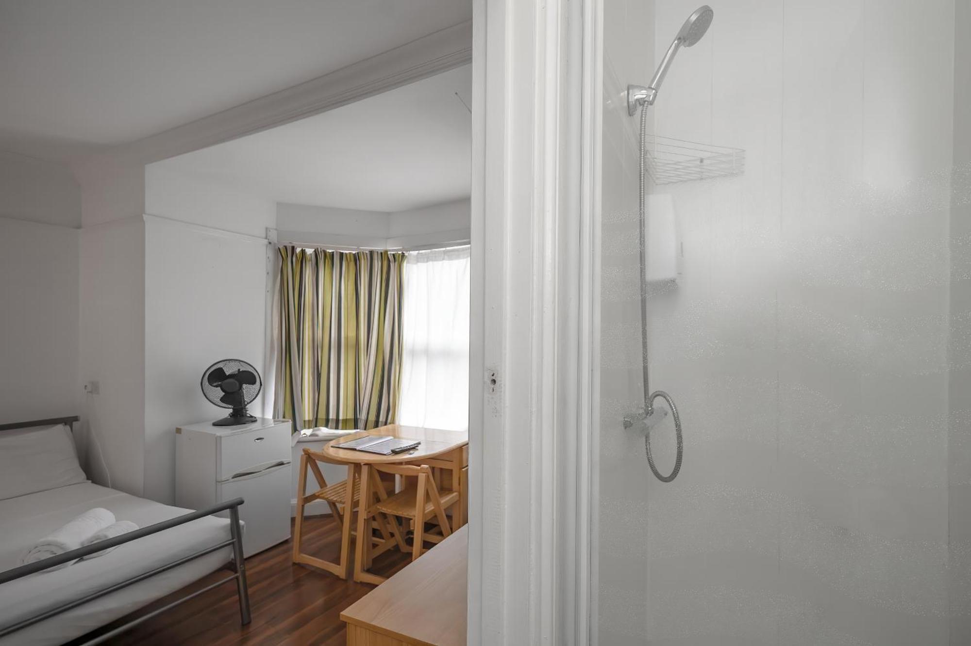 Flexistay Norbury Aparthotel ロンドン エクステリア 写真