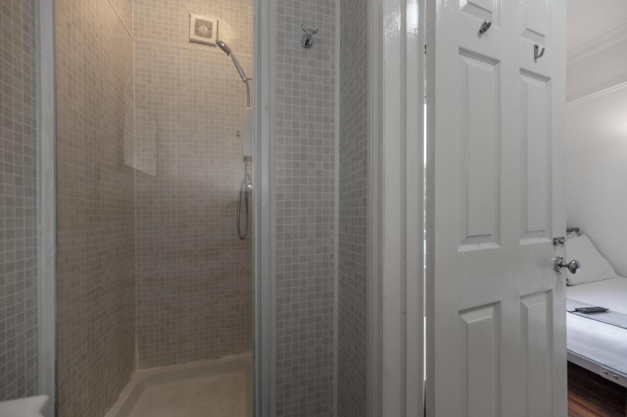 Flexistay Norbury Aparthotel ロンドン エクステリア 写真