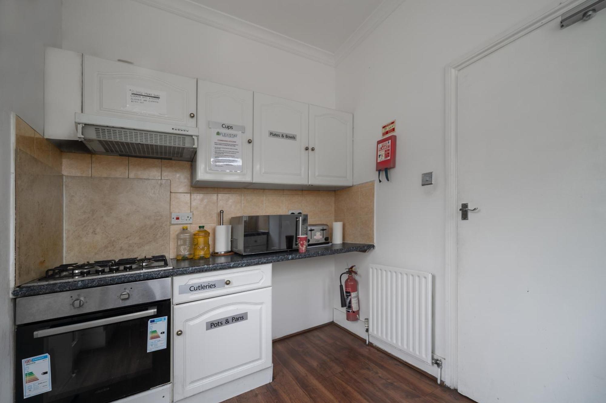 Flexistay Norbury Aparthotel ロンドン エクステリア 写真