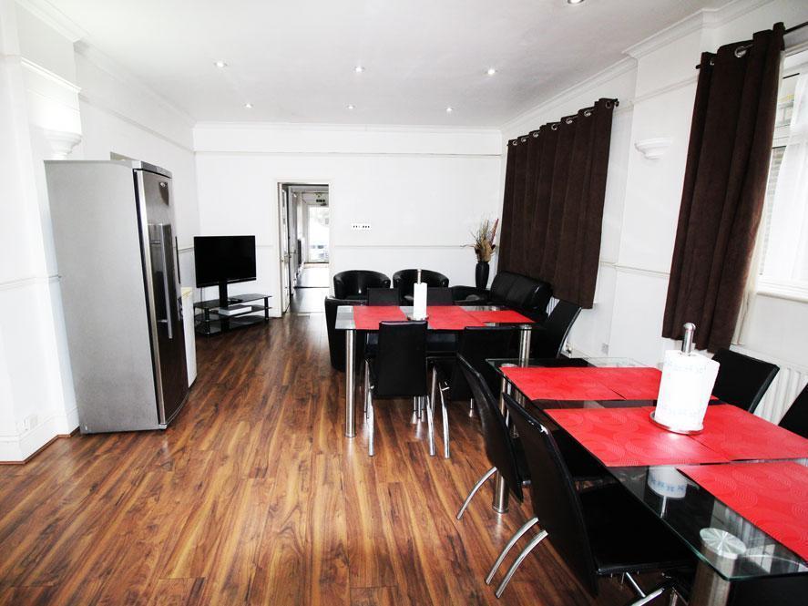 Flexistay Norbury Aparthotel ロンドン エクステリア 写真
